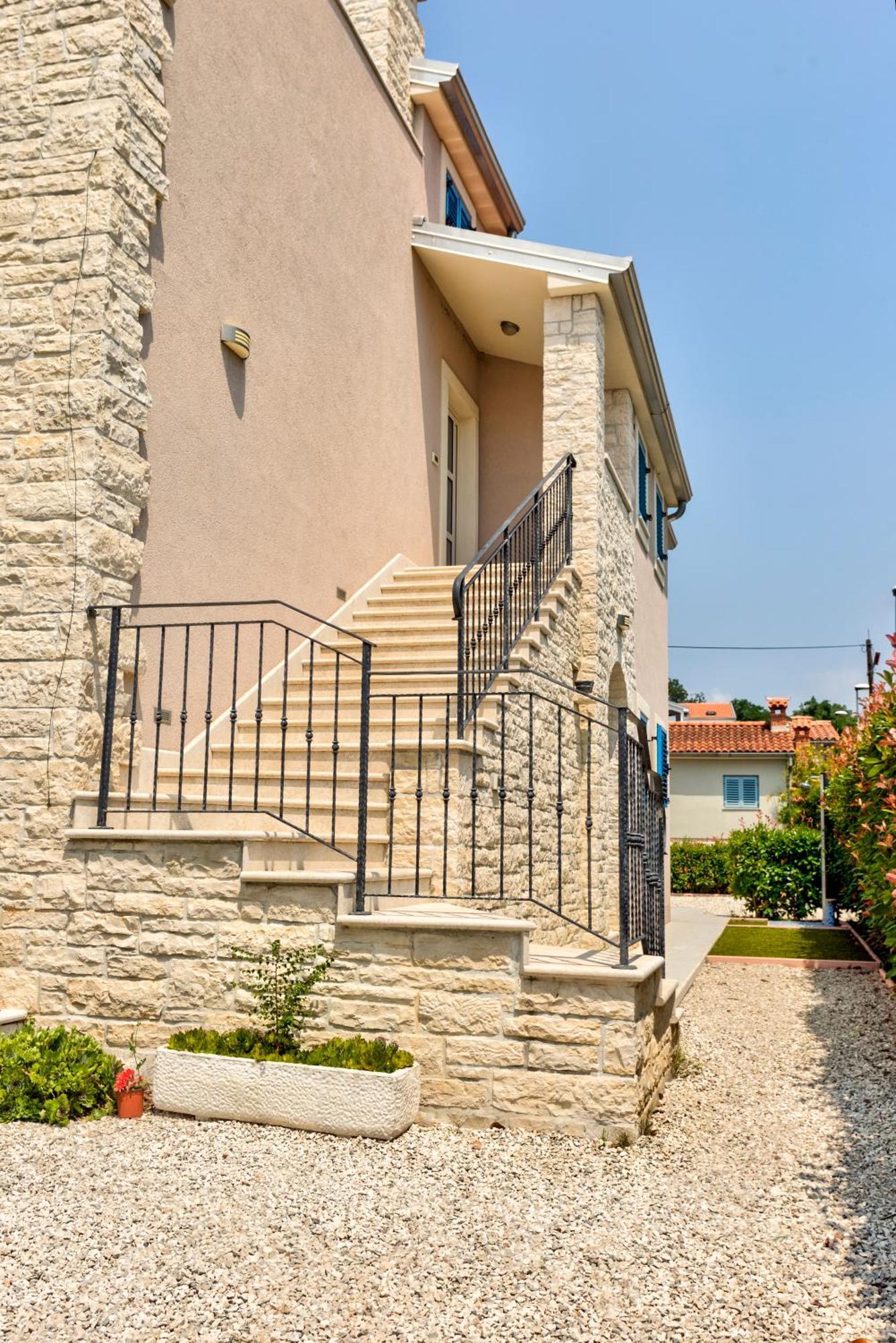 Apartment In Villa Moletto Seaside & Relax - 4 Guests Ловречица Экстерьер фото